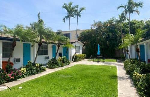 Pompano Beach Apartamento | Spacious Villa #8 Water View 4-Minute Walk Beach