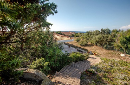Portobello di Gallura Villa | Amplia Villa Altea con vistas al mar, jardín y terraza; aparcamiento disponible, se admiten mascotas