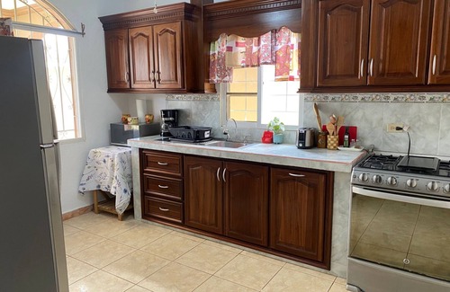 Sector 2 Casa | Villa Espaciosa: Confort y Estilo para Todos