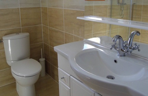 Hounoux Villa | Amplia villa cerca de Carcasona con grandes jardines, piscina climatizada, fabulosa vista
