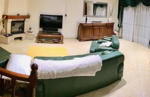 Urbanizacao dos Calicos Villa | Villa espaciosa con piscina privada climatizada, sin vecinos, barbacoa, WiFi cerca del casco antiguo