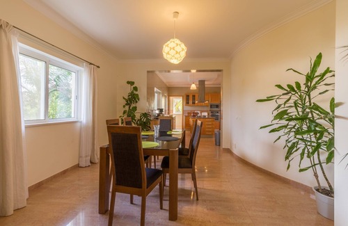 Montes de Alvor Villa | Villa en Montes De Alvor con 5 habitaciones, capacidad 10