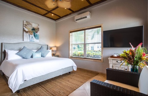 Placentia Complejo | Spacious Villa w/ WiFi, Balcony, & Beautiful Beach Views