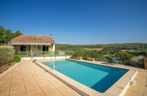 Beaufort Casa | Villa espaciosa con impresionantes vistas y piscina privada ~ 3 camas, 2 baños, capacidad para 7