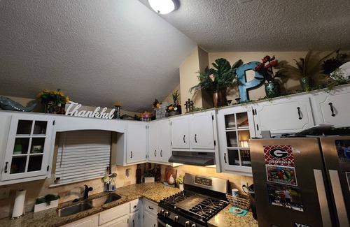 North Augusta Casa | Spacious Villa with swimming pool and game room