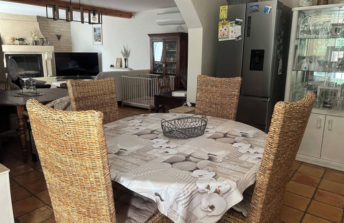 Sorgues Casa | PROMO JUNIO - Hermosa villa espaciosa con gran piscina cerca de Aviñón