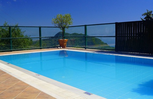 Makrata Villa | Amplia Villa con maravillosas vistas, en la tranquila Ubicación