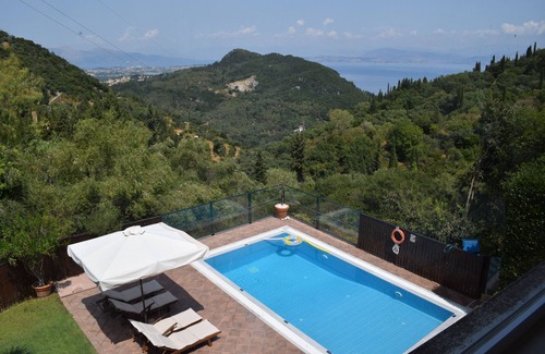 Makrata Villa | Amplia Villa con maravillosas vistas, en la tranquila Ubicación