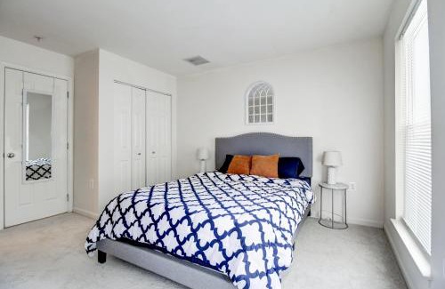 Washington Apartamento | Spacious Washington, D.C. Rowhome w/free parking!