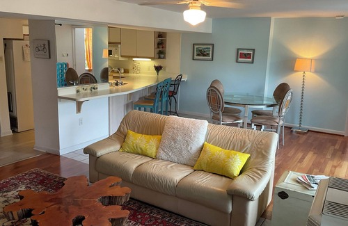 Eastport Casa | Spacious Waterfront 5-bedroom house in charming Annapolis with Hot Tub