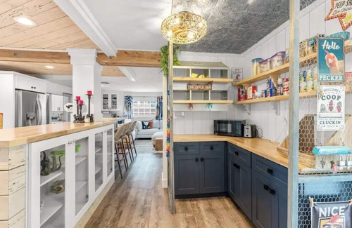 Bay Point Casa | Spacious waterfront 5-bedroom house in lovely Key West with WiFi, AC