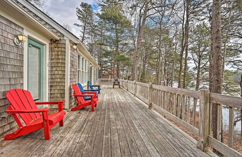 East Falmouth Cabaña | Spacious Waterfront Falmouth Home on Jenkins Pond!