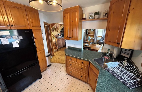 Havelock-Belmont-Methuen Cabaña | Spacious Waterfront Year Round Cottage