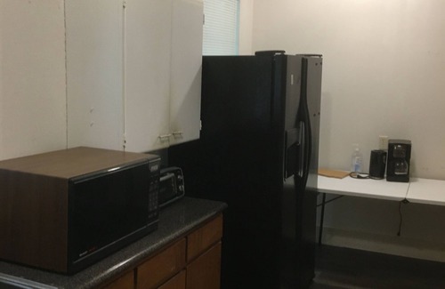 Mobile Casa | Spacious Welcoming 3-bedroom house with Wi-Fi, AC