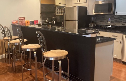 Woodmore Apartamento | Spacious well decorated 2-bdrm private Lower Level apartment in enjoyable Bowie