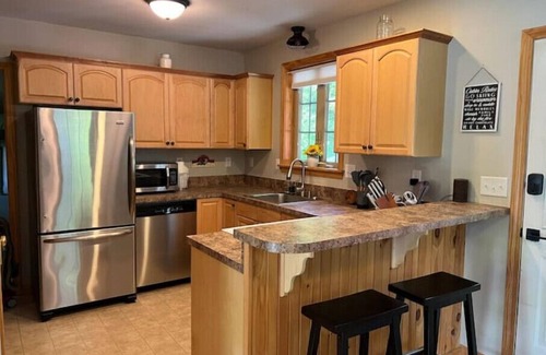 Thornton Casa | Spacious White Mtns Home with Outdoor Patio & Fireplace