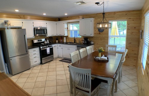 Canadian Cabaña | Spacious Yard - Bunk Shed - Private Dock - Neighborhood Boat Ramp