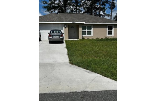 Ocala Casa | Spacious Yard Free Parking Dining for 8