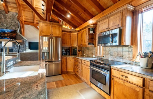 The Highlands Casa | Spalding's Lodge - Quite Breckenridge Neighborhood