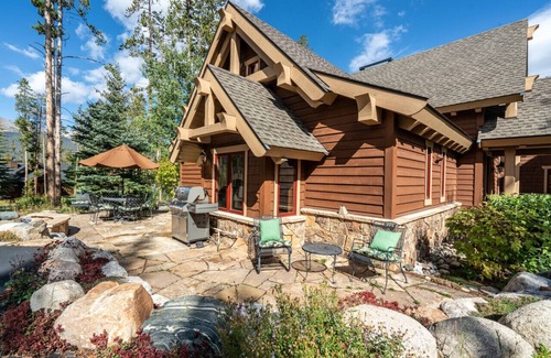 The Highlands Casa | Spalding's Lodge - Quite Breckenridge Neighborhood