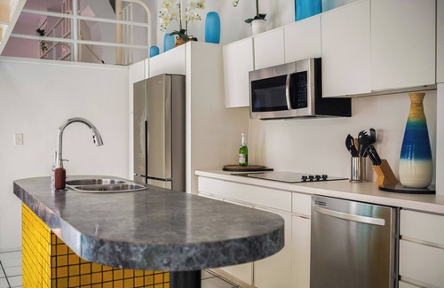 Mercado Casa | Spanish Duplex /Private Patio /Walk to Ocean