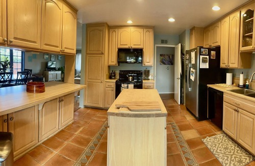 Bay Park Casa | Spanish gated Villa w/pool & spa near Mission Bay