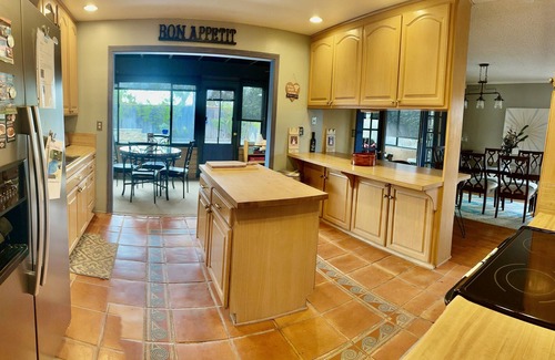 Bay Park Casa | Spanish gated Villa w/pool & spa near Mission Bay