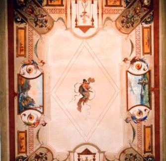 Rione III Colonna Apartamento | Spanish Steps Art Apartment