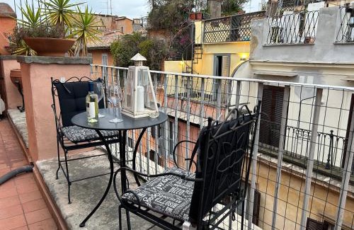 Rione IV Campo Marzio Apartamento | Spanish Steps Corner