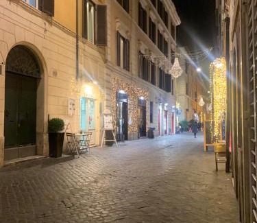 Rione IV Campo Marzio Apartamento | Spanish Steps Corner