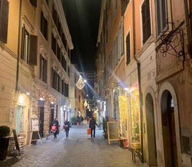 Rione IV Campo Marzio Apartamento | Spanish Steps Corner