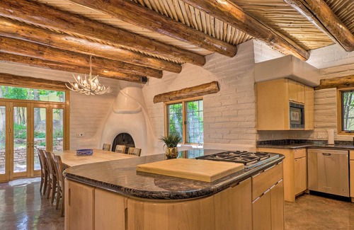 Broadmoor Cabina | Spanish-Style Home & Casita < 1 Mile to Broadmoor!