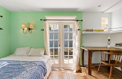 Hollywoodland Casa | Spanish Style Villa with Stunning Views, Hollywood