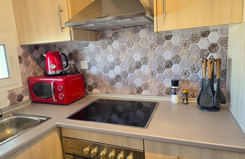 Alhama de Murcia Apartamento | 'Spanish Sunset' cozy Vacation Apartment in a gorgeous 24h secured golf resort.