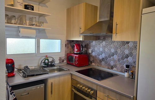 Alhama de Murcia Apartamento | 'Spanish Sunset' cozy Vacation Apartment in a gorgeous 24h secured golf resort.