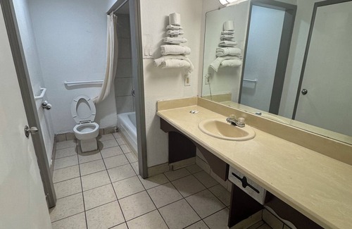 Lancaster Hotel | spanish trails inn