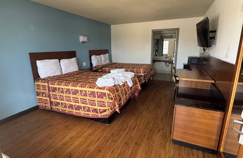 Lancaster Hotel | spanish trails inn