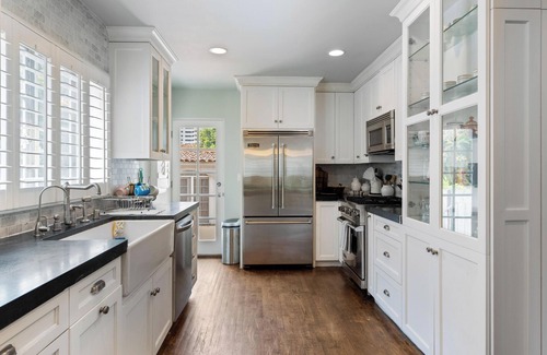 Westwood Casa | Spanish Villa Style With Luxury Furniture & Yard!