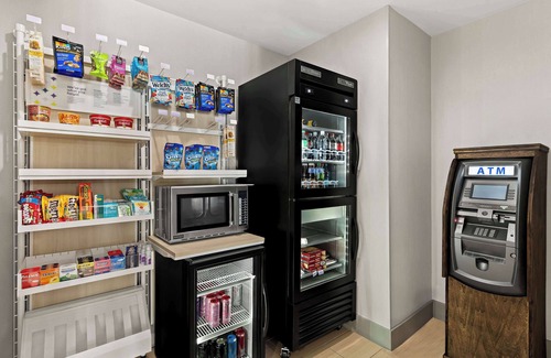 Little Rock Hotel | Spark by Hilton Little Rock West