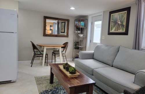 Long Beach Apartamento | ¡PARA ESTRENAR! Apartamento recientemente renovado a pocos pasos de la playa