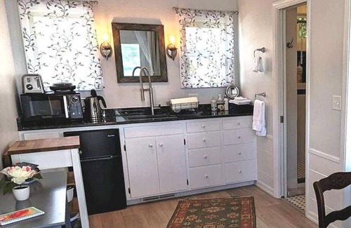 Brookings Apartamento | Sparkling Clean, Private & Quiet! Amazing Ocean Views [5]