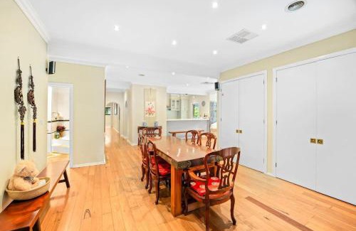 Donvale Casa | Sparkling Family Friendly Gem in Leafy Donvale
