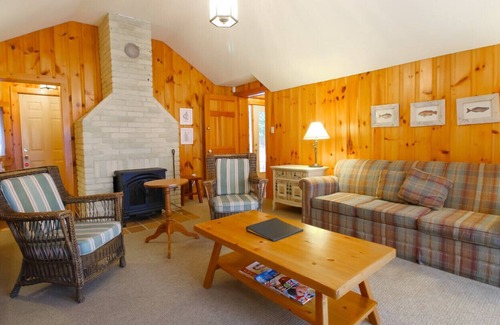 Georgina Chalet De Esquí | Sparkling Lakeview Cottage Jacksons Point (Águila)