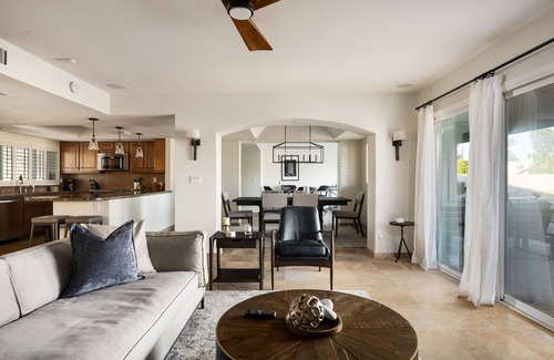 Buenavante Casa | Sparkling Pool, Poker Table, and Relaxation at Sweetwater