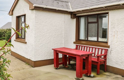 Malin Cabaña | SPARKLING WATERS, pet friendly in Ballygorman, County Donegal