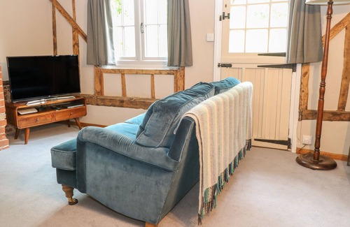 Diss Cabaña | SPARROW COTTAGE, family friendly, country holiday cottage in Hoxne