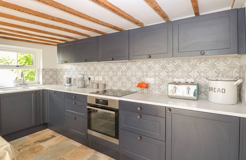Diss Cabaña | SPARROW COTTAGE, family friendly, country holiday cottage in Hoxne