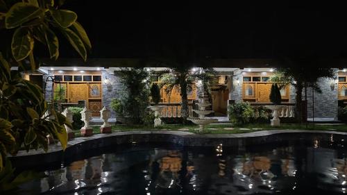 Mohanlalganj Hotel | Sparrow Farms And Resort