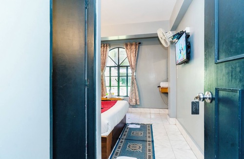 Gangtok Hotel | Sparrow Juniper Tree 2 min walk To Mg Marg