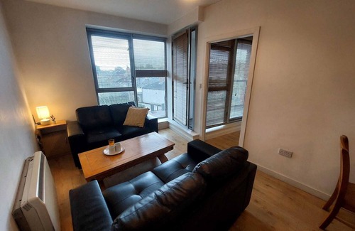 Haroldʼs Cross Condominio | Spatious & private 2 bedroom apartment 15 minute walk to all attractions